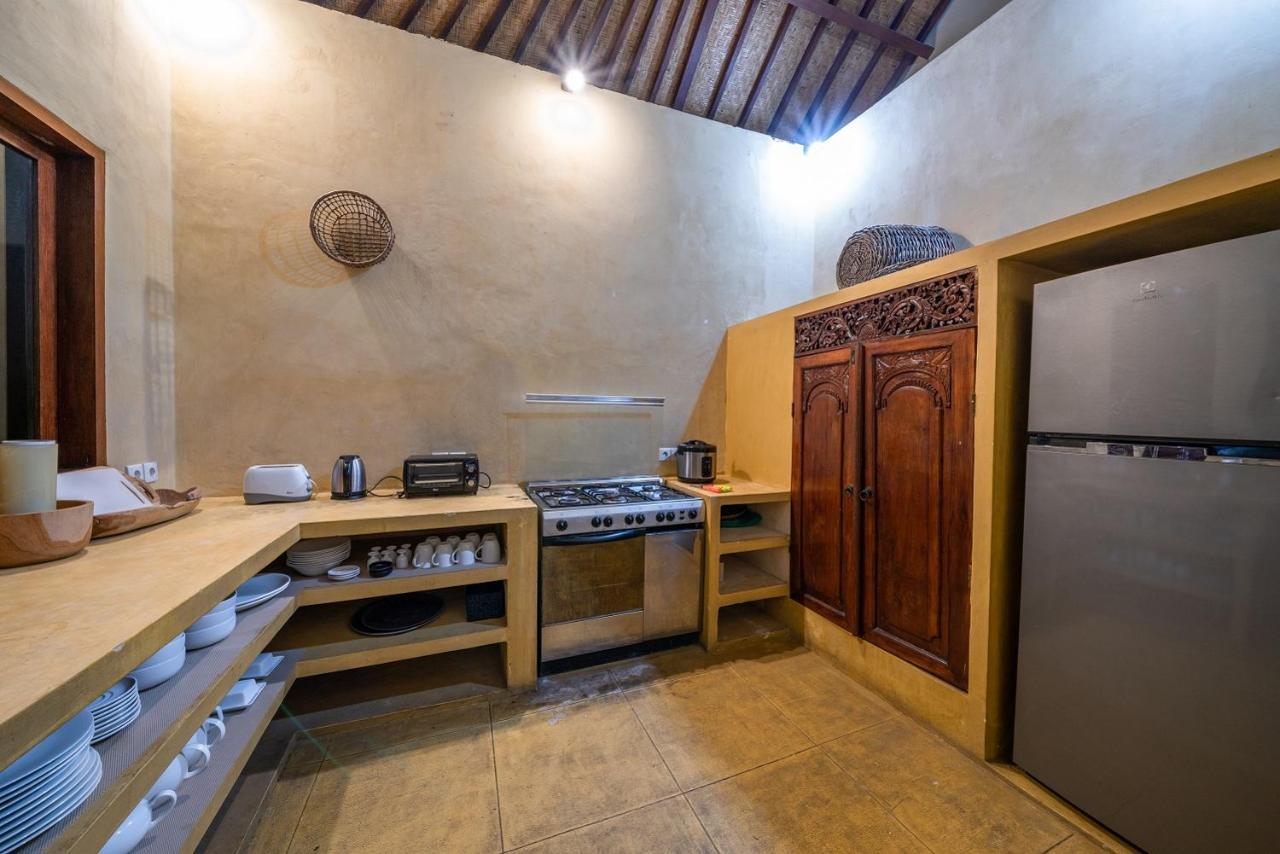 סמיניאק Rumi Villas מראה חיצוני תמונה