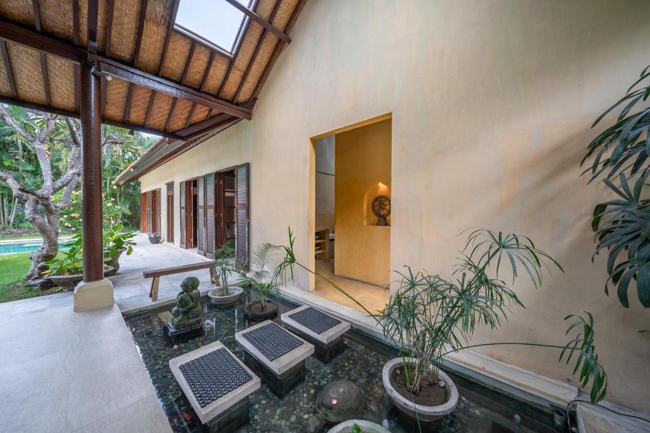 סמיניאק Rumi Villas מראה חיצוני תמונה