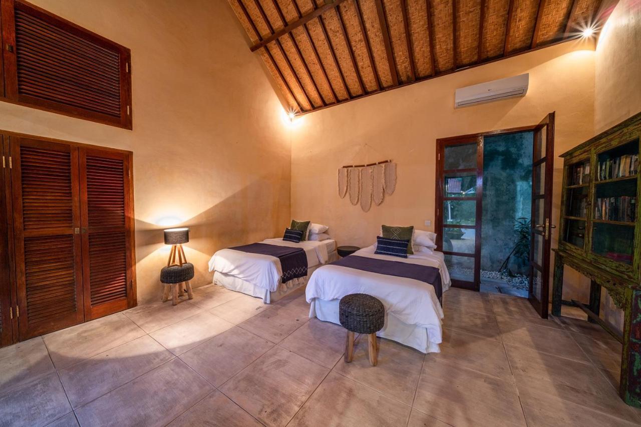 סמיניאק Rumi Villas מראה חיצוני תמונה
